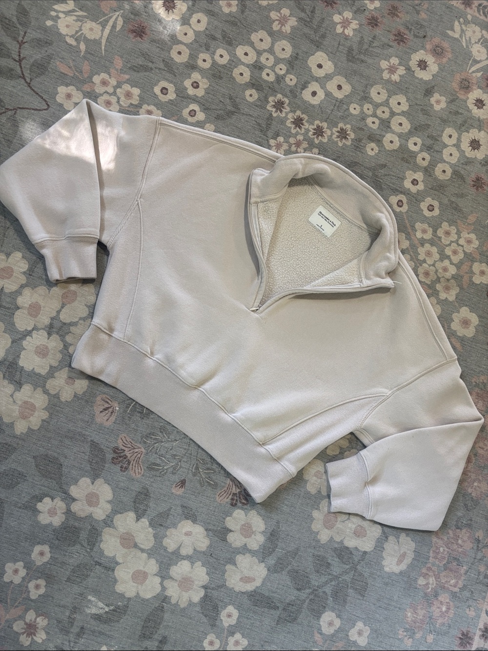 Abercrombie & Fitch Light Cream Quarter-Zip Pullover